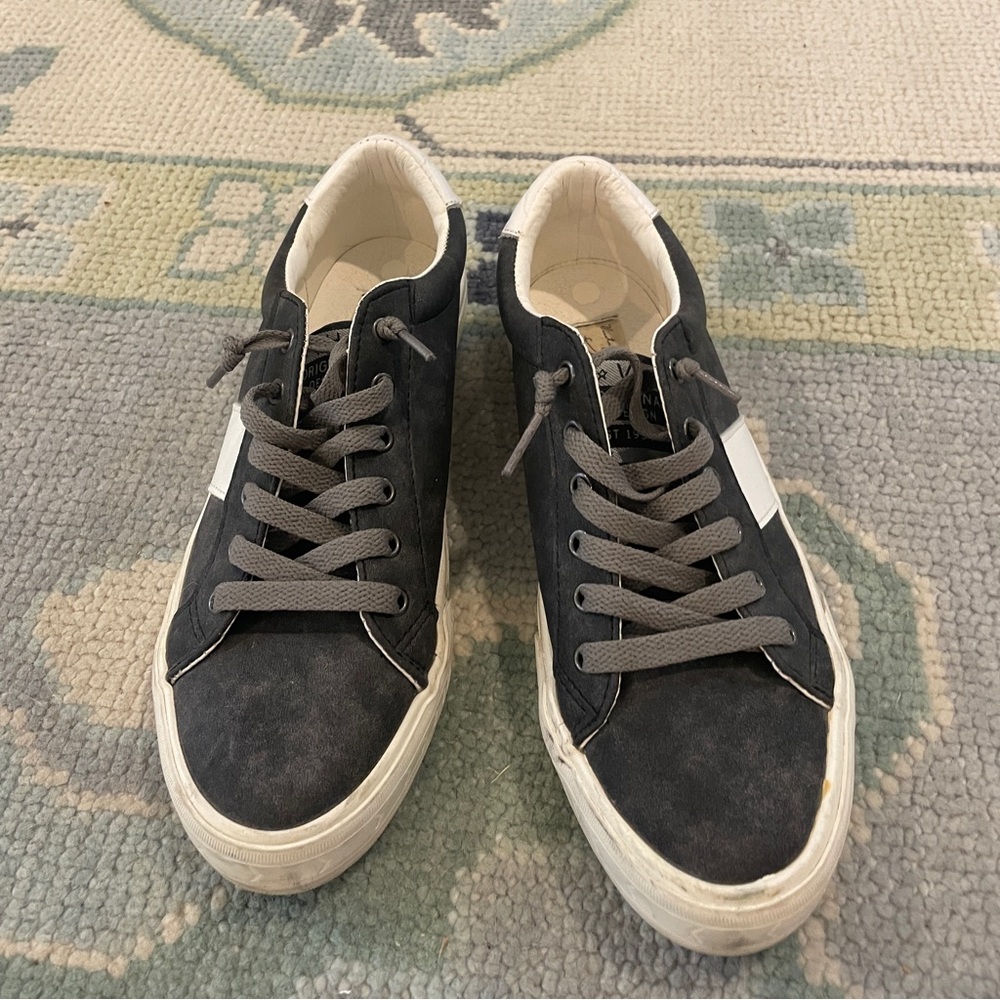 Vintage Havana Sneakers